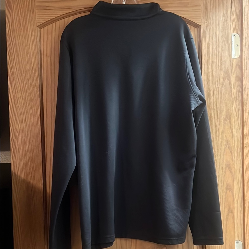 Under Armour Black Long Sleeve Tee - Picture 6 of 7